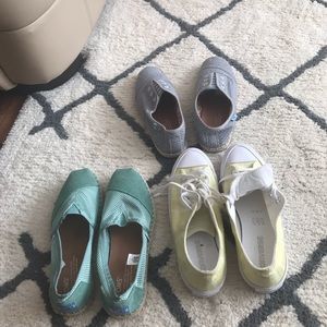 3 pair Shoes sz6 new toms ,converse